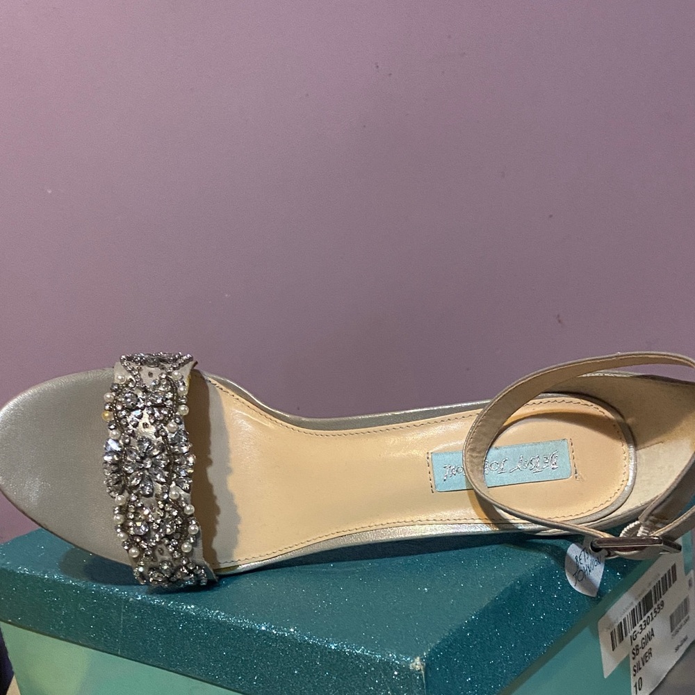 Betsy Johnson’s Elegant, Silver Ankle Strap Heels with Embellishments - Picture 2 of 6